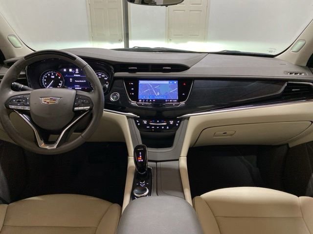 Used 2023 Cadillac XT6 Premium Luxury w/ Technology Package AWD/4WD image 13