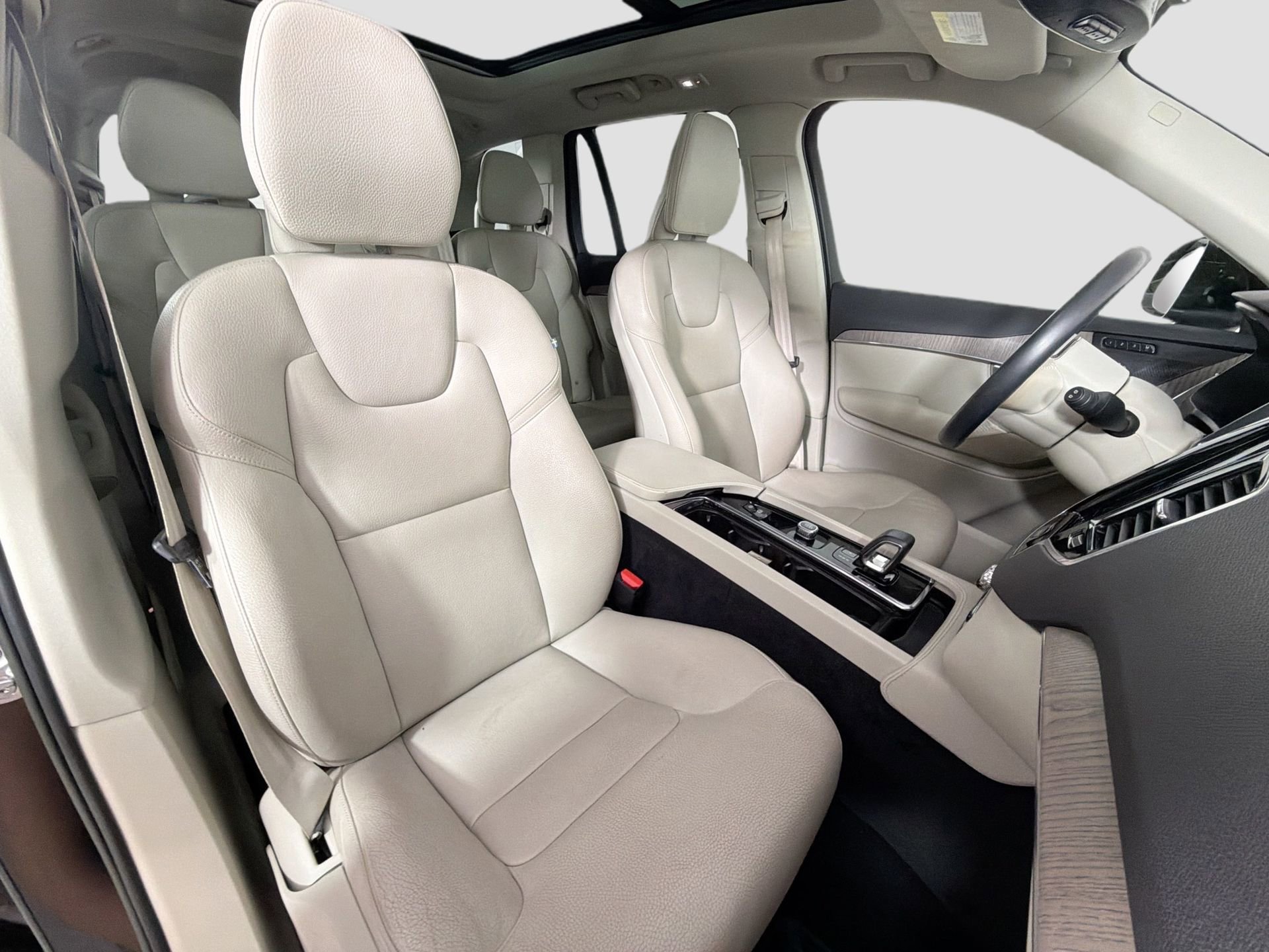 Certified 2023 Volvo XC90 B6 Plus w/ Protection Package Premier AWD/4WD image 29