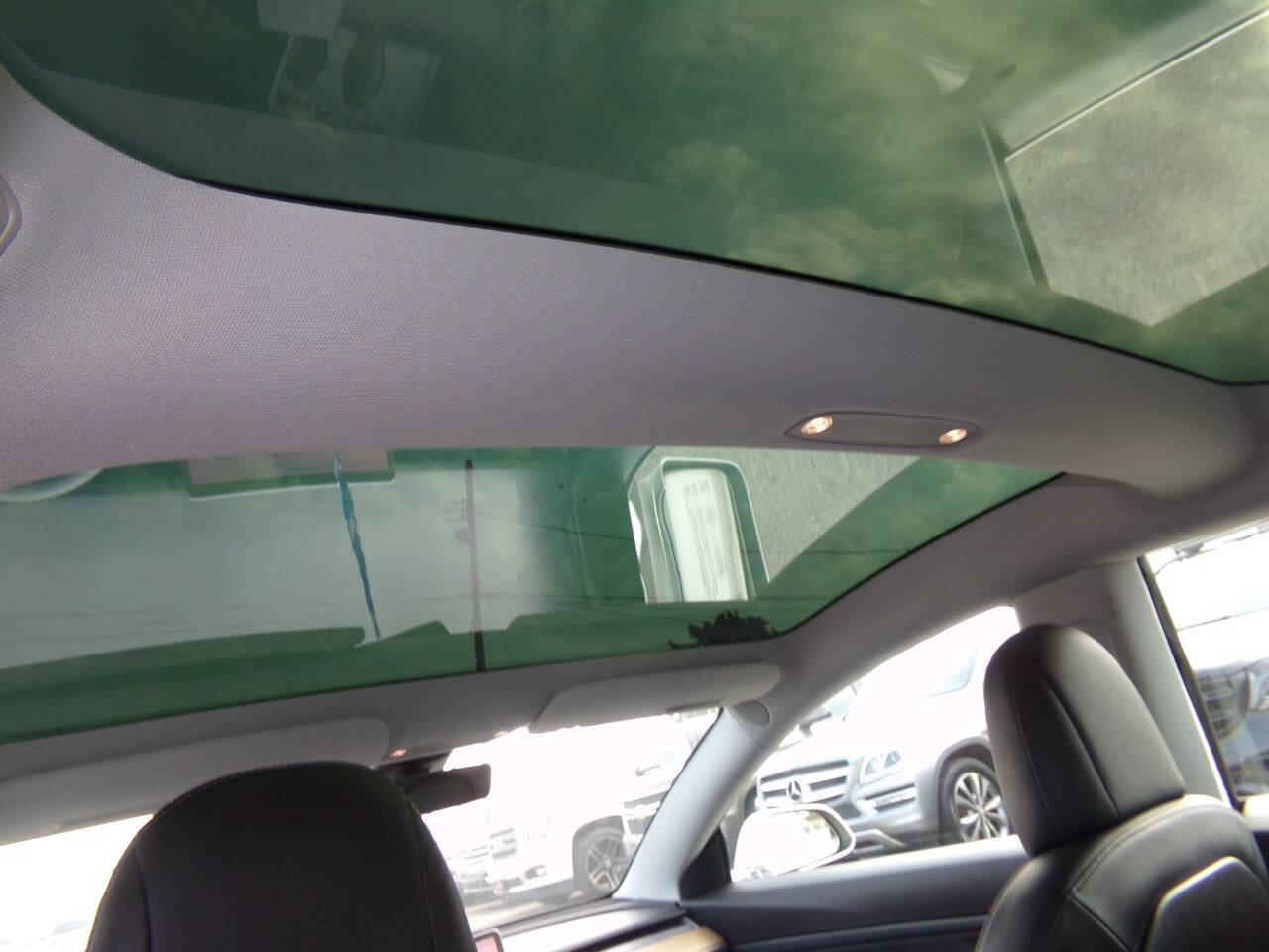 Used 2020 Tesla Model 3 Standard Range Plus image 16