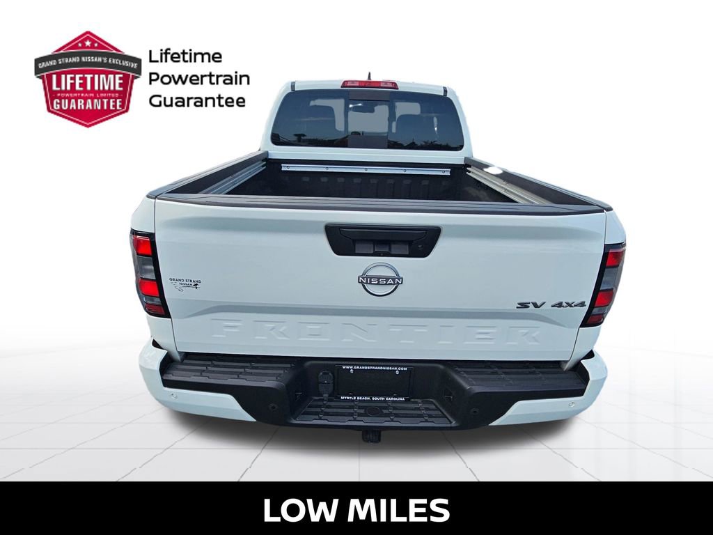 Used 2024 Nissan Frontier SV w/ SV Convenience Package image 9