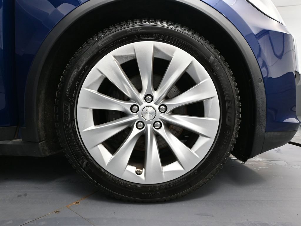 Used 2018 Tesla Model X 100D image 14