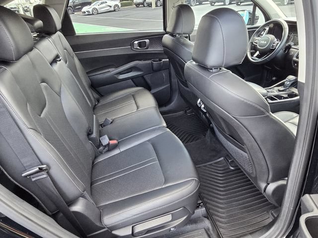 Used 2023 Kia Sorento S FWD image 18