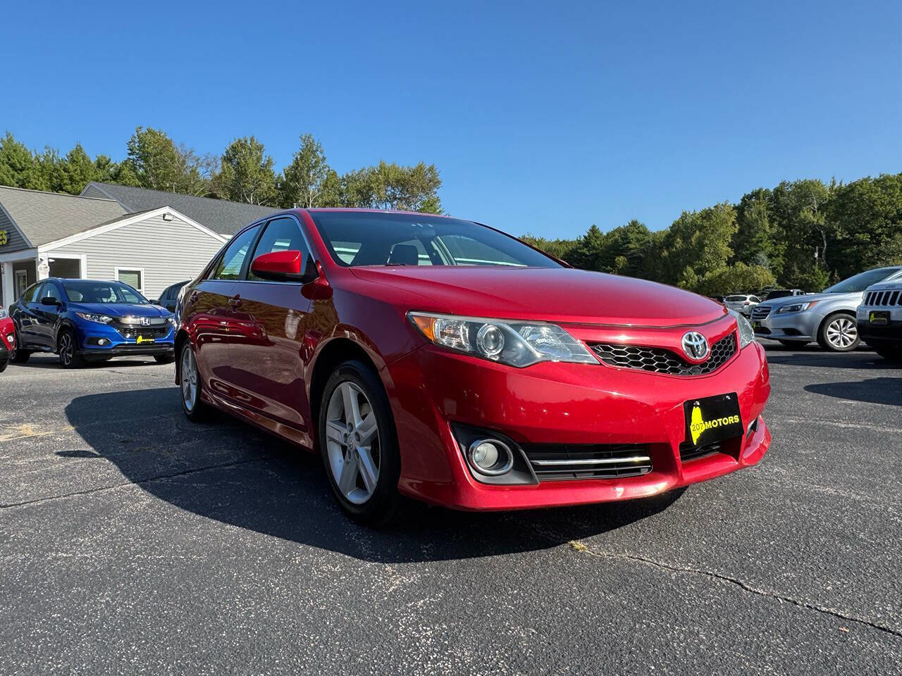 Used 2014 Toyota Camry SE image 11