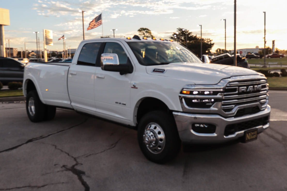 New 2027 RAM 3500 Laramie AWD/4WD image 3