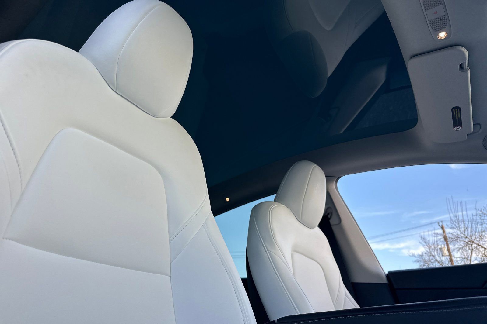 Used 2025 Tesla Model Y Long Range image 14