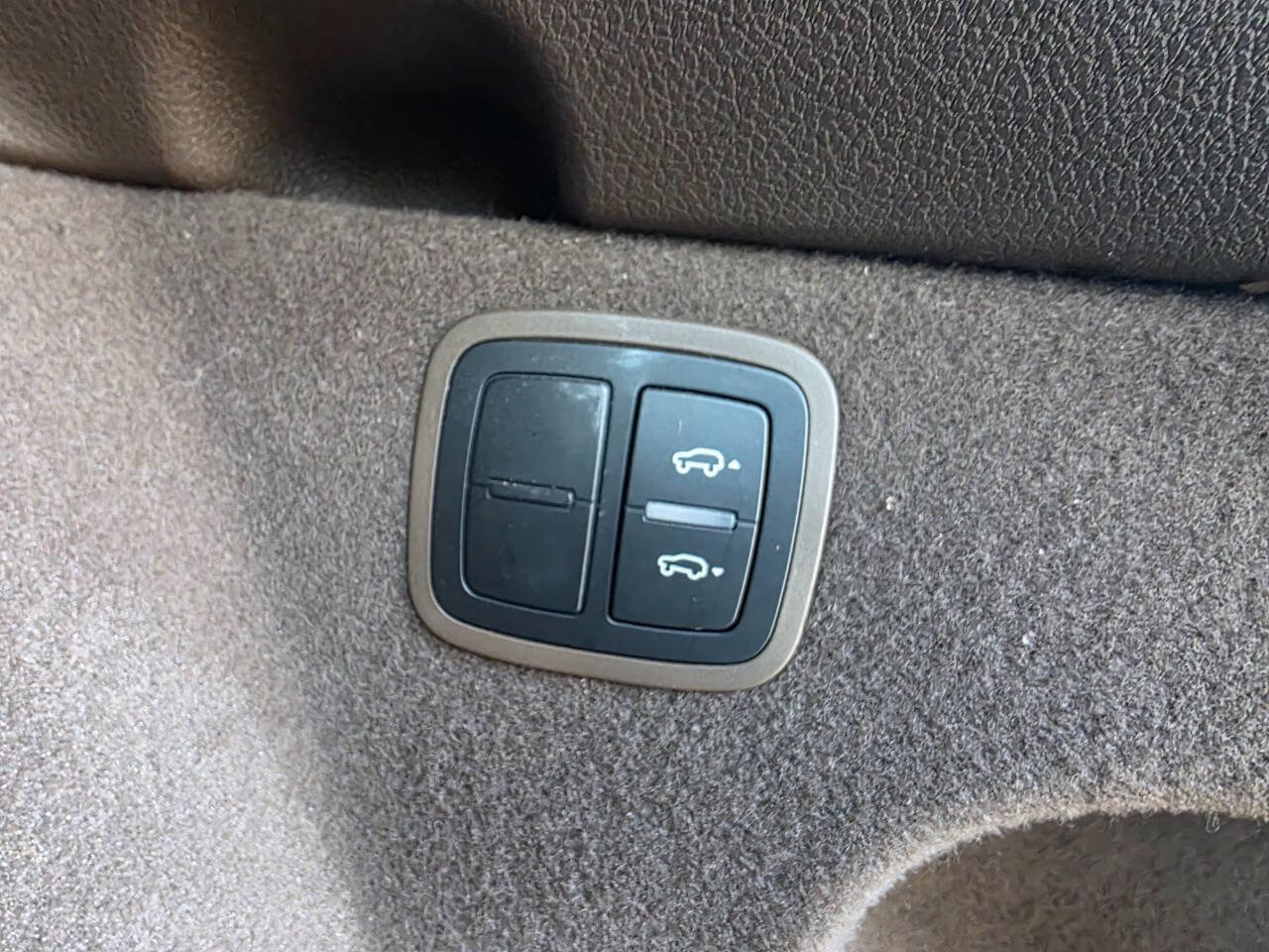 Used 2017 Porsche Macan GTS image 45