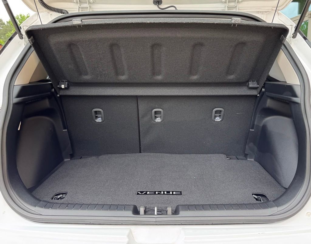 Certified 2023 Hyundai Venue SEL FWD image 14