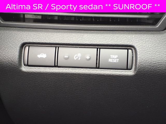 Certified 2025 Nissan Altima 2.5 SR w/ SR Premium Package image 13