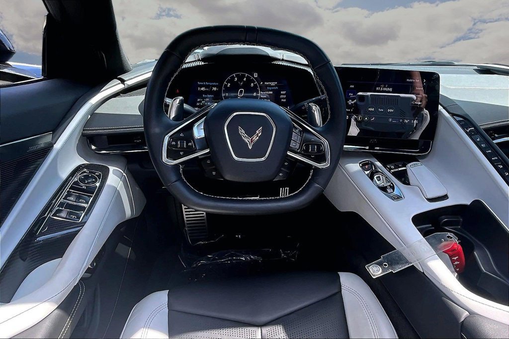 Used 2023 Chevrolet Corvette Stingray Preferred Conv w/ Stealth Interior Trim Package RWD image 8