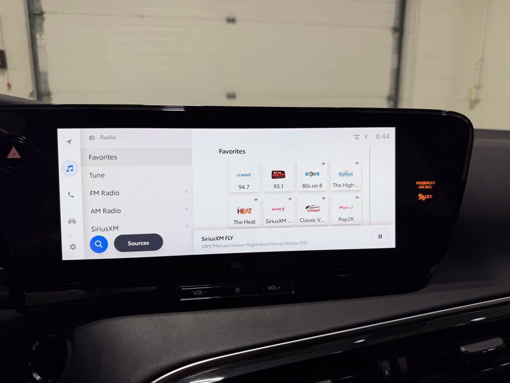 Used 2023 Toyota Mirai w/ Advanced Technology Package RWD image 18