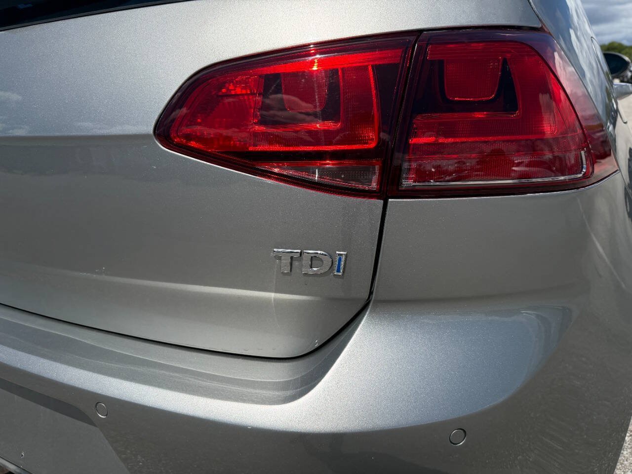 Used 2015 Volkswagen Golf TDI SEL FWD image 5