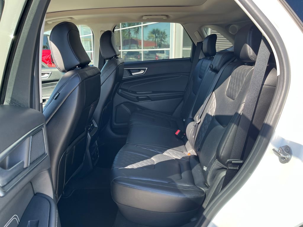 Used 2024 Ford Edge Titanium image 12