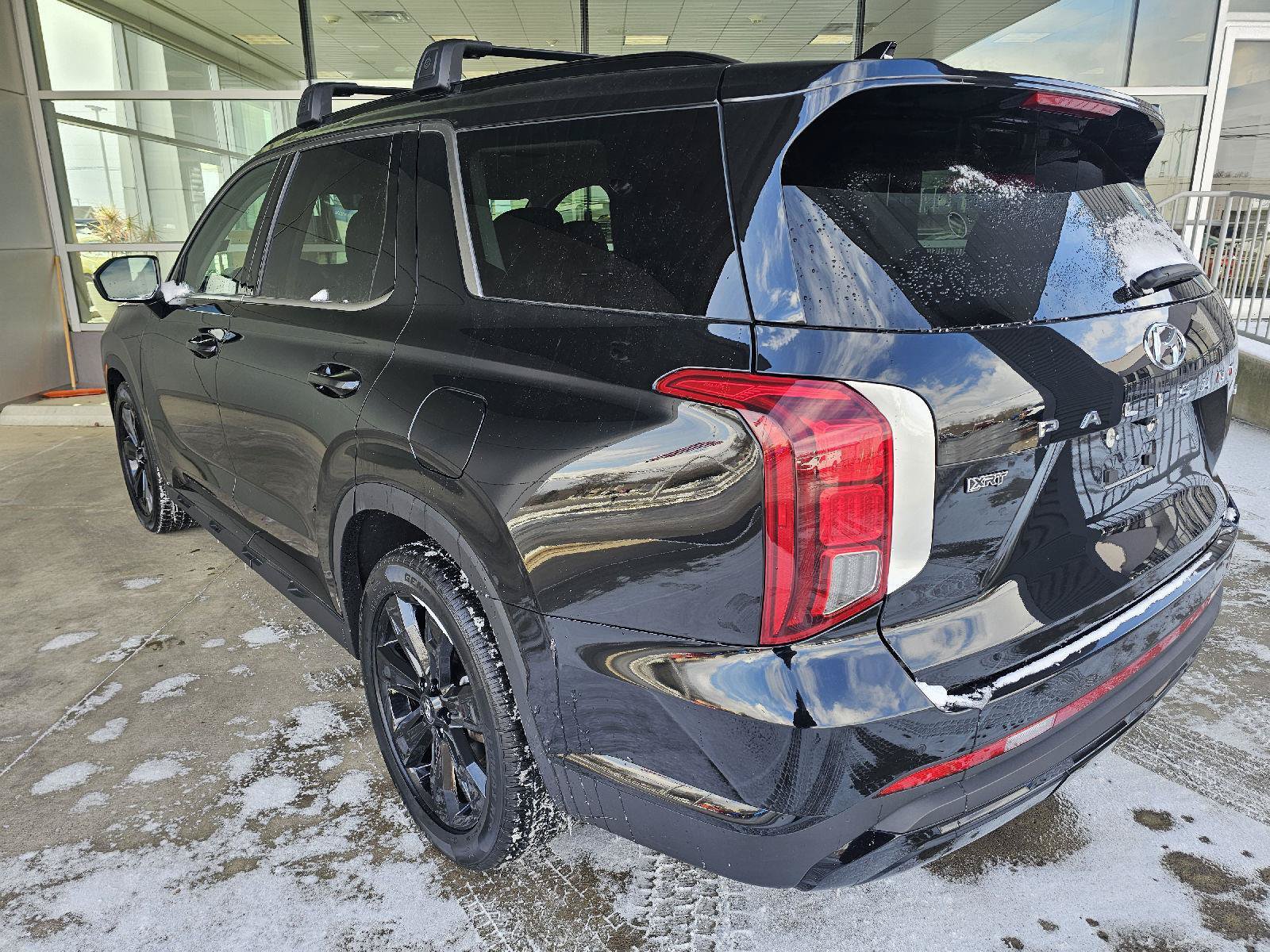 Used 2024 Hyundai Palisade XRT AWD/4WD image 3