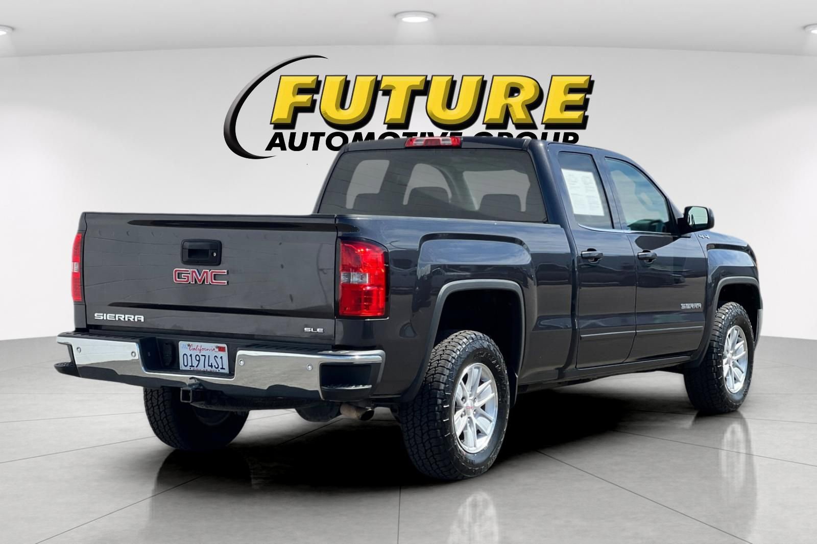 Used 2014 GMC Sierra 1500 SLE w/ SLE Value Package image 4