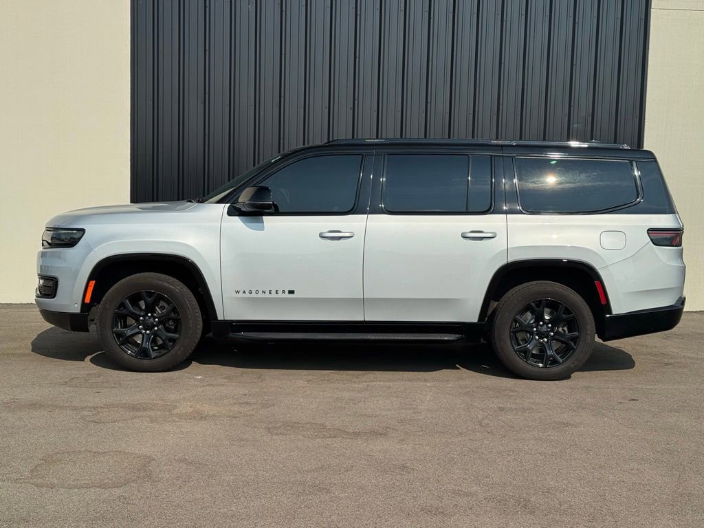 Used 2024 Jeep Wagoneer Series II image 2