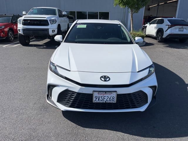 Used 2025 Toyota Camry SE w/ Convenience Package FWD image 2