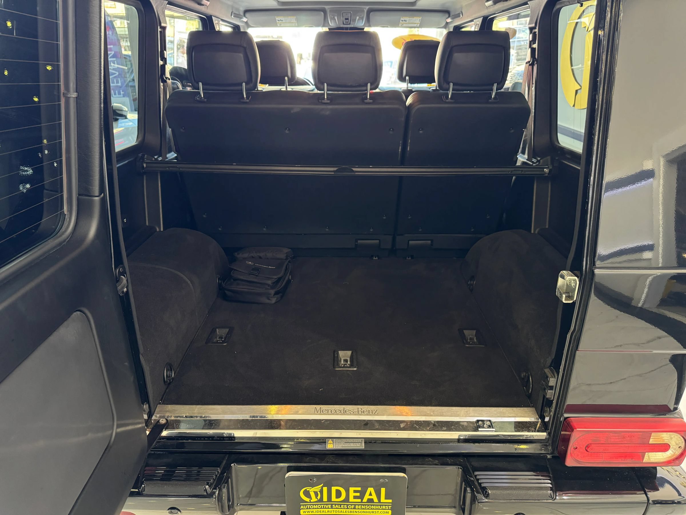 Used 2016 Mercedes-Benz G 550 image 27