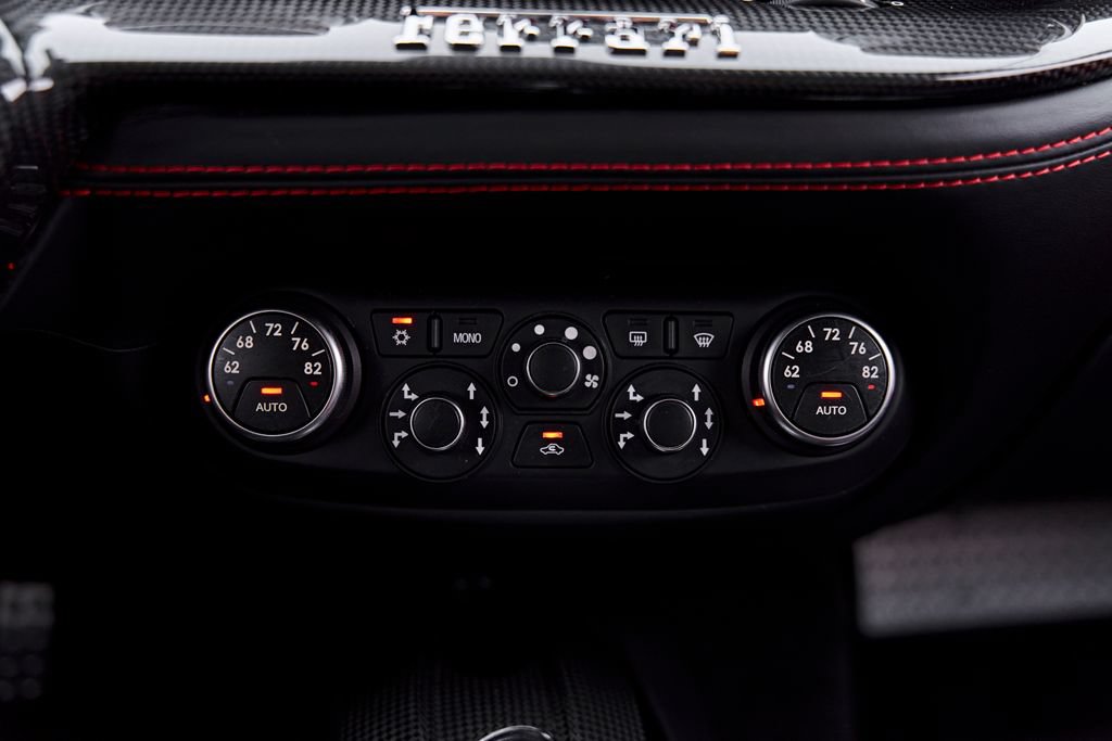Used 2016 Ferrari F12 Berlinetta RWD image 86
