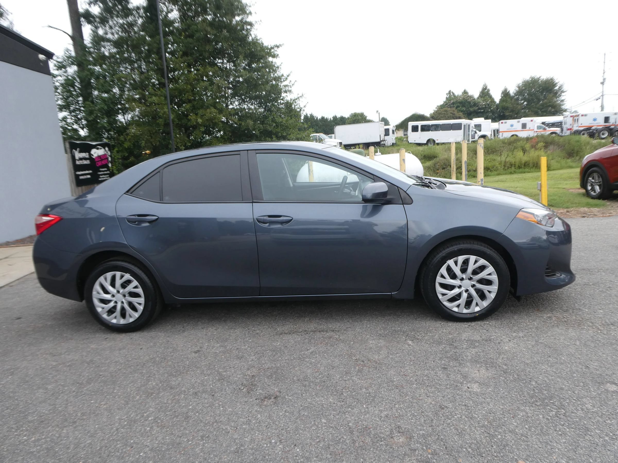 Used 2019 Toyota Corolla LE FWD image 4
