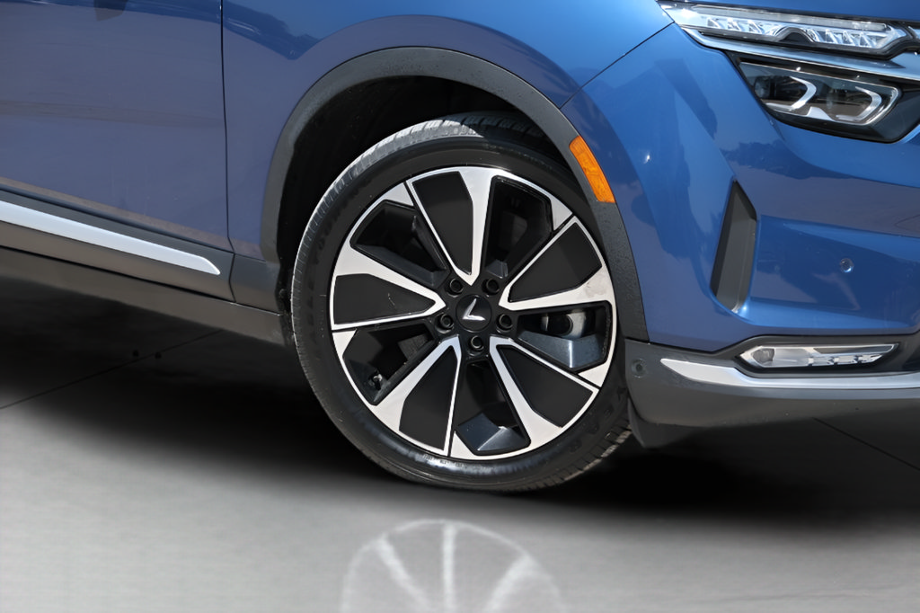 New 2025 VinFast VF 8 Plus AWD/4WD image 35