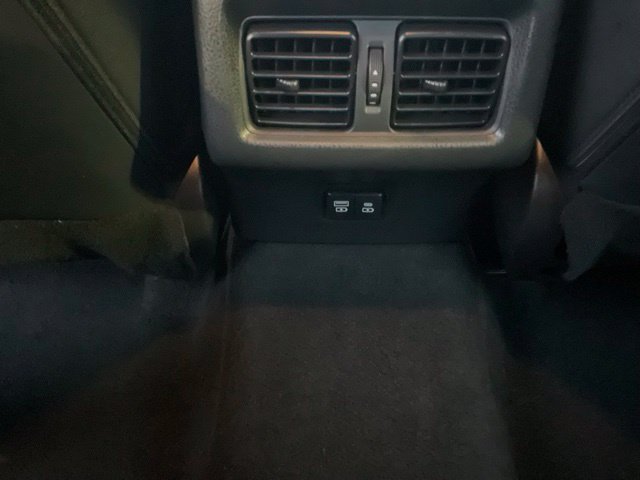 Used 2025 Toyota Camry SE FWD image 13