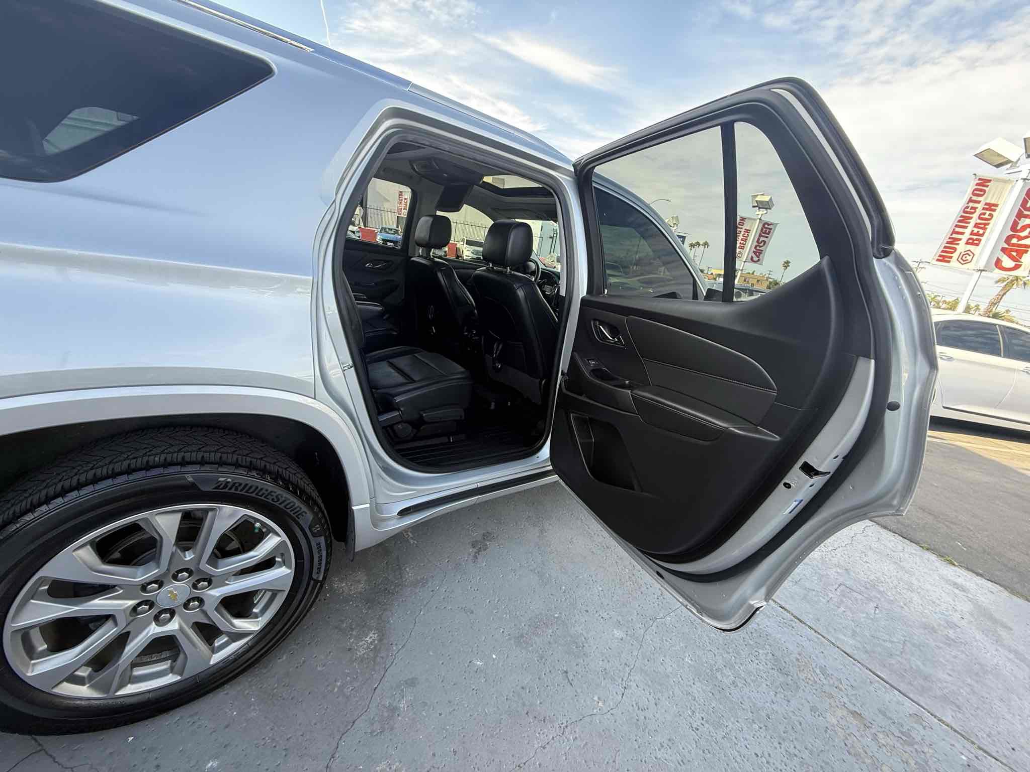 Used 2018 Chevrolet Traverse Premier image 77