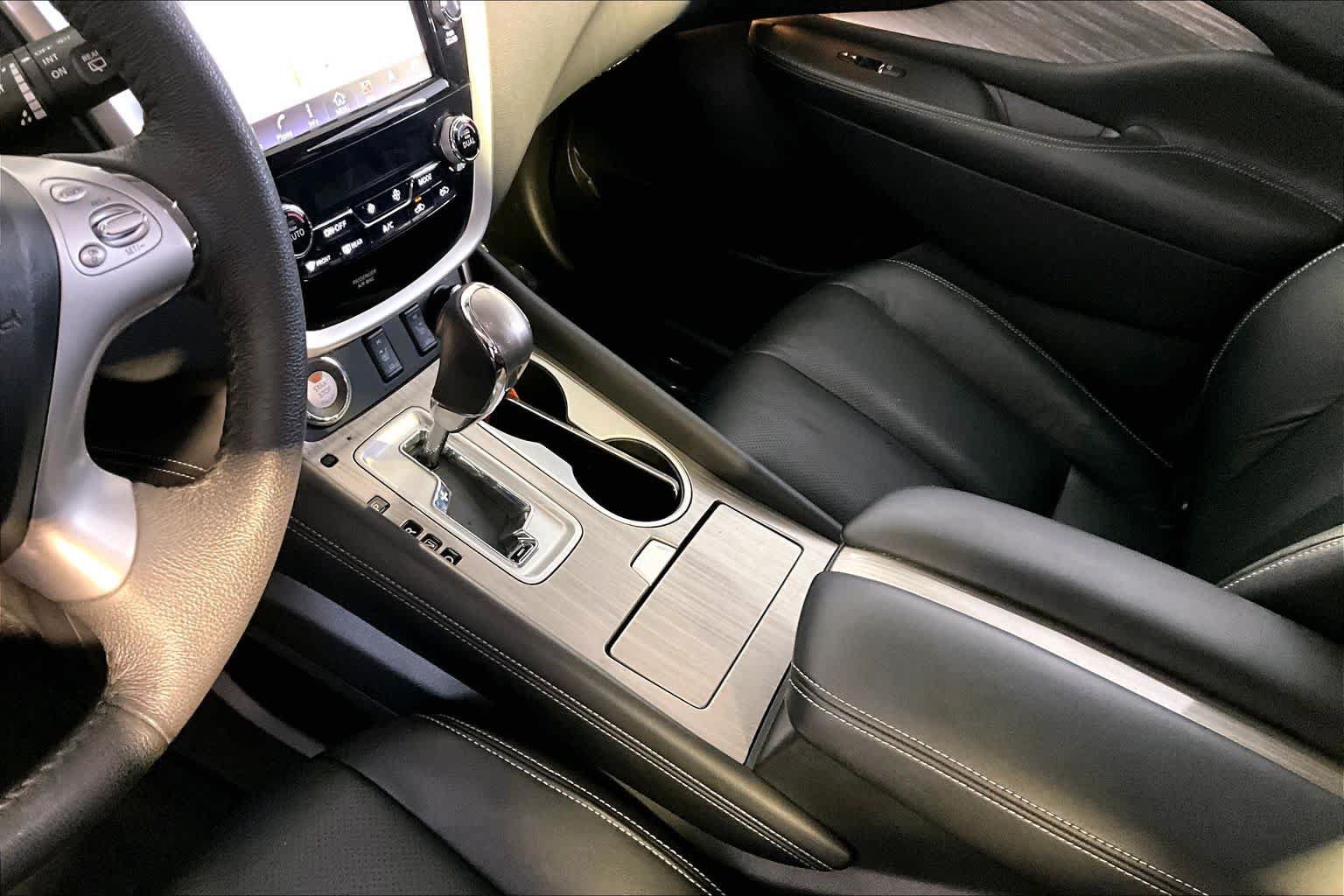 Used 2015 Nissan Murano SL AWD/4WD image 16