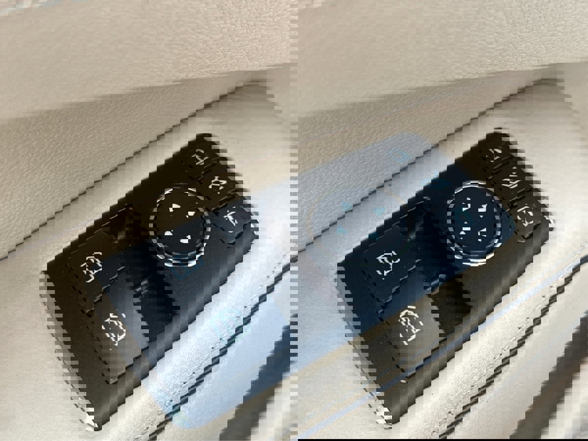 Used 2013 Mercedes-Benz SL 550 image 29