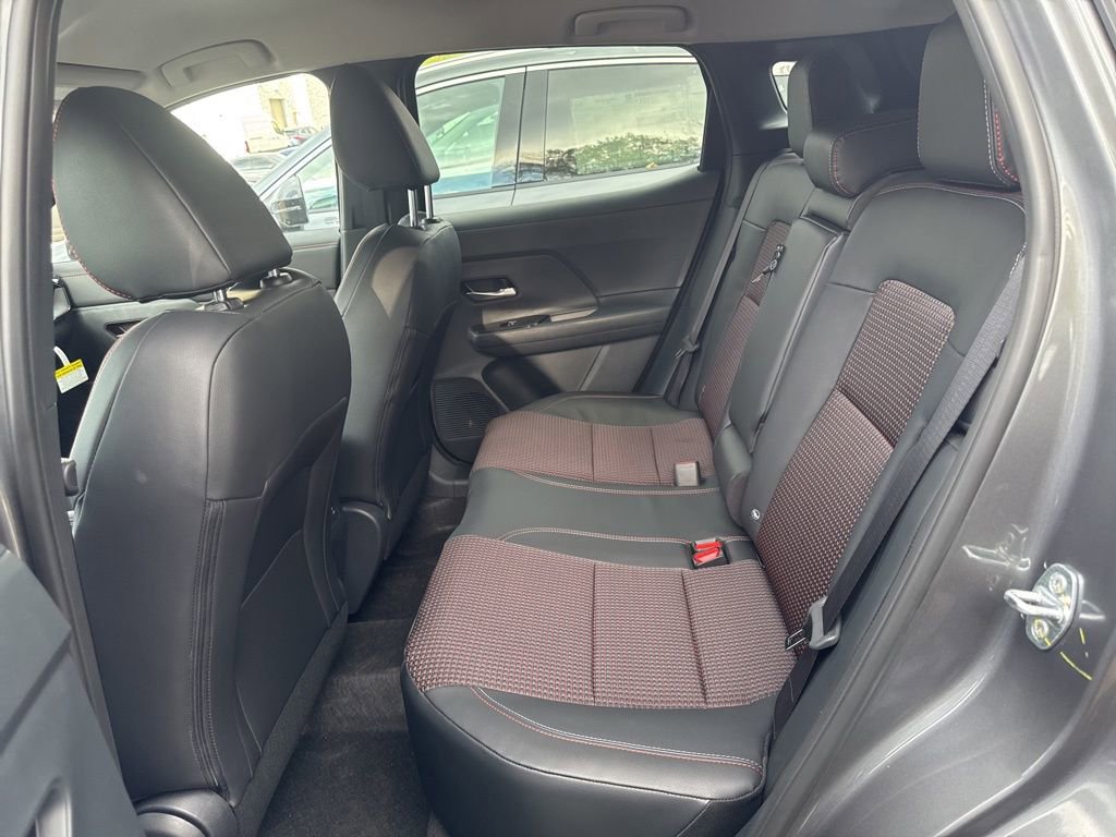 New 2026 Nissan Kicks SR w/ Cold Weather Package image 30