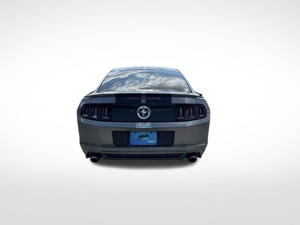 Used 2013 Ford Mustang Coupe RWD image 7