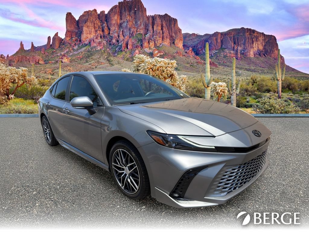 Used 2025 Toyota Camry XSE FWD image 10