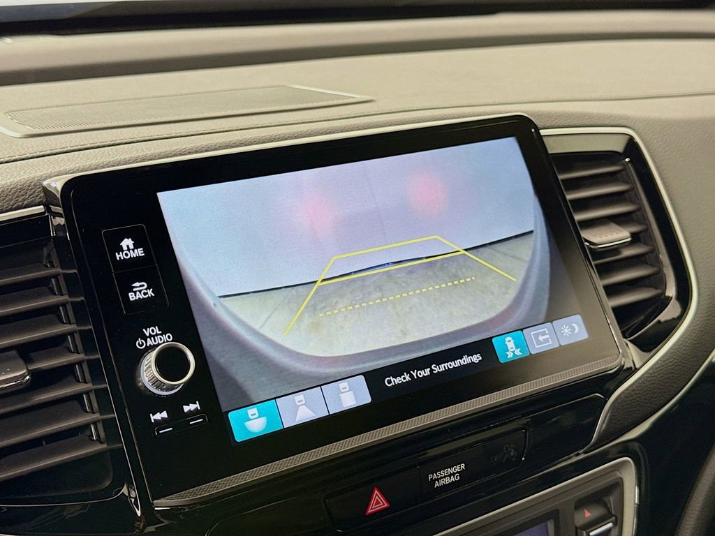 Used 2025 Honda Ridgeline Black Edition image 17