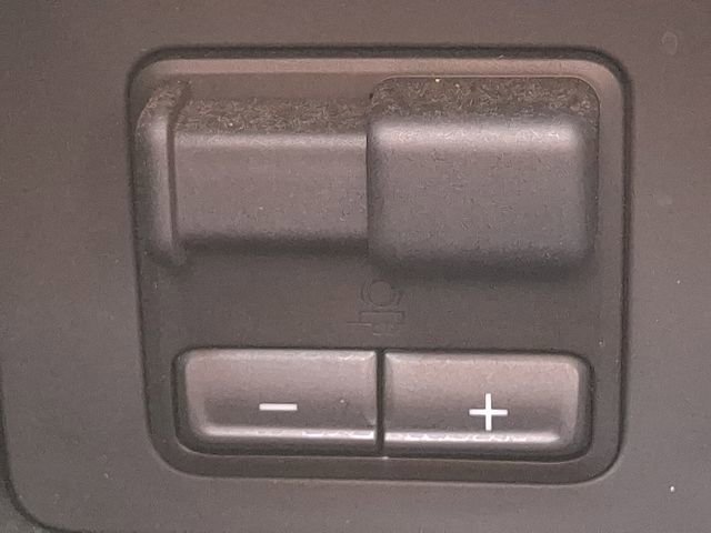 Used 2025 Chevrolet Colorado W/T w/ Advanced Trailering Package image 24