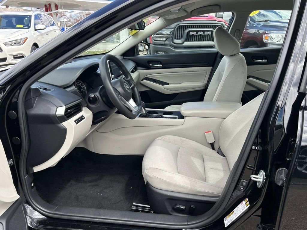 Used 2019 Nissan Altima 2.5 S AWD/4WD image 11