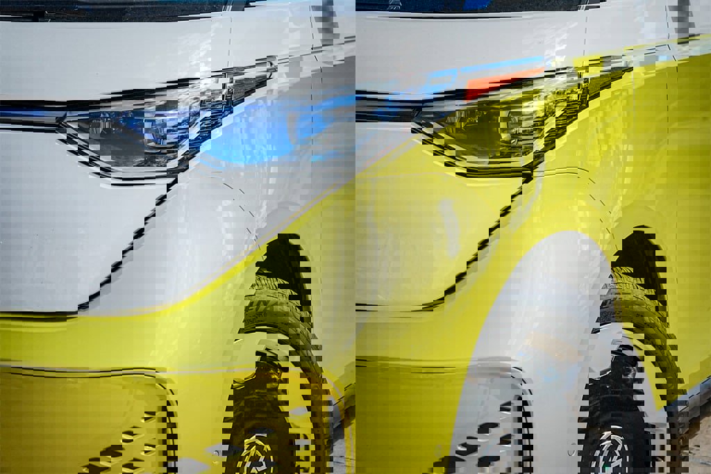 New 2025 Volkswagen ID. Buzz Pro S Plus image 3