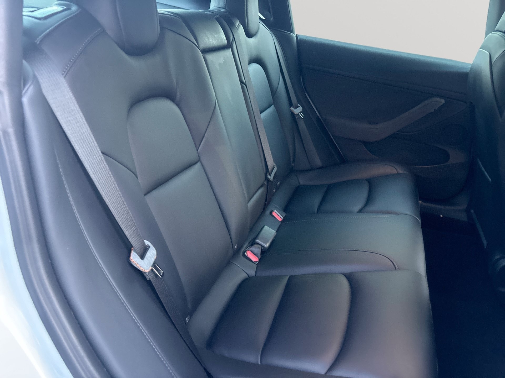 Used 2022 Tesla Model 3 Long Range AWD/4WD image 27