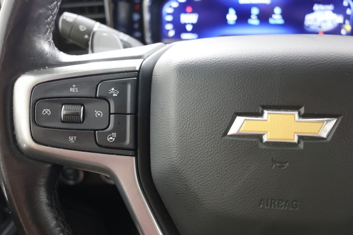 Used 2022 Chevrolet Silverado 1500 LTZ w/ LTZ Convenience Package II AWD/4WD image 26