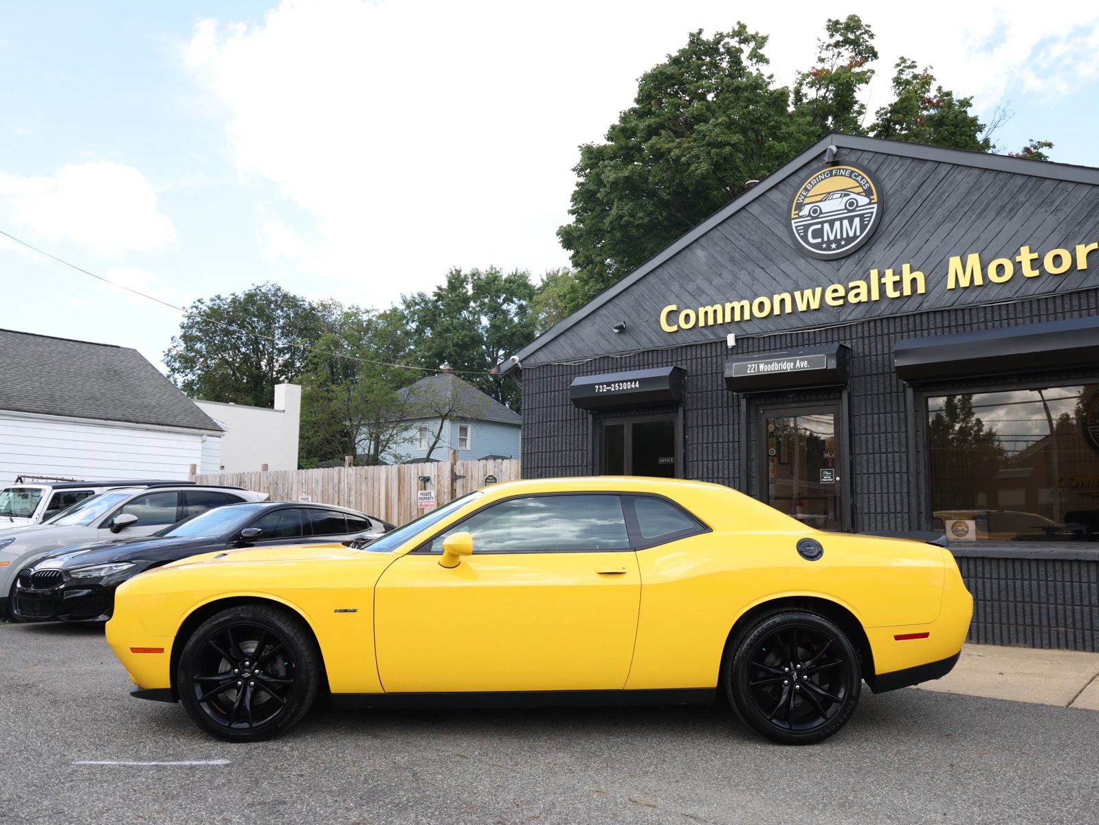 Used 2017 Dodge Challenger R/T w/ Blacktop Package RWD image 11