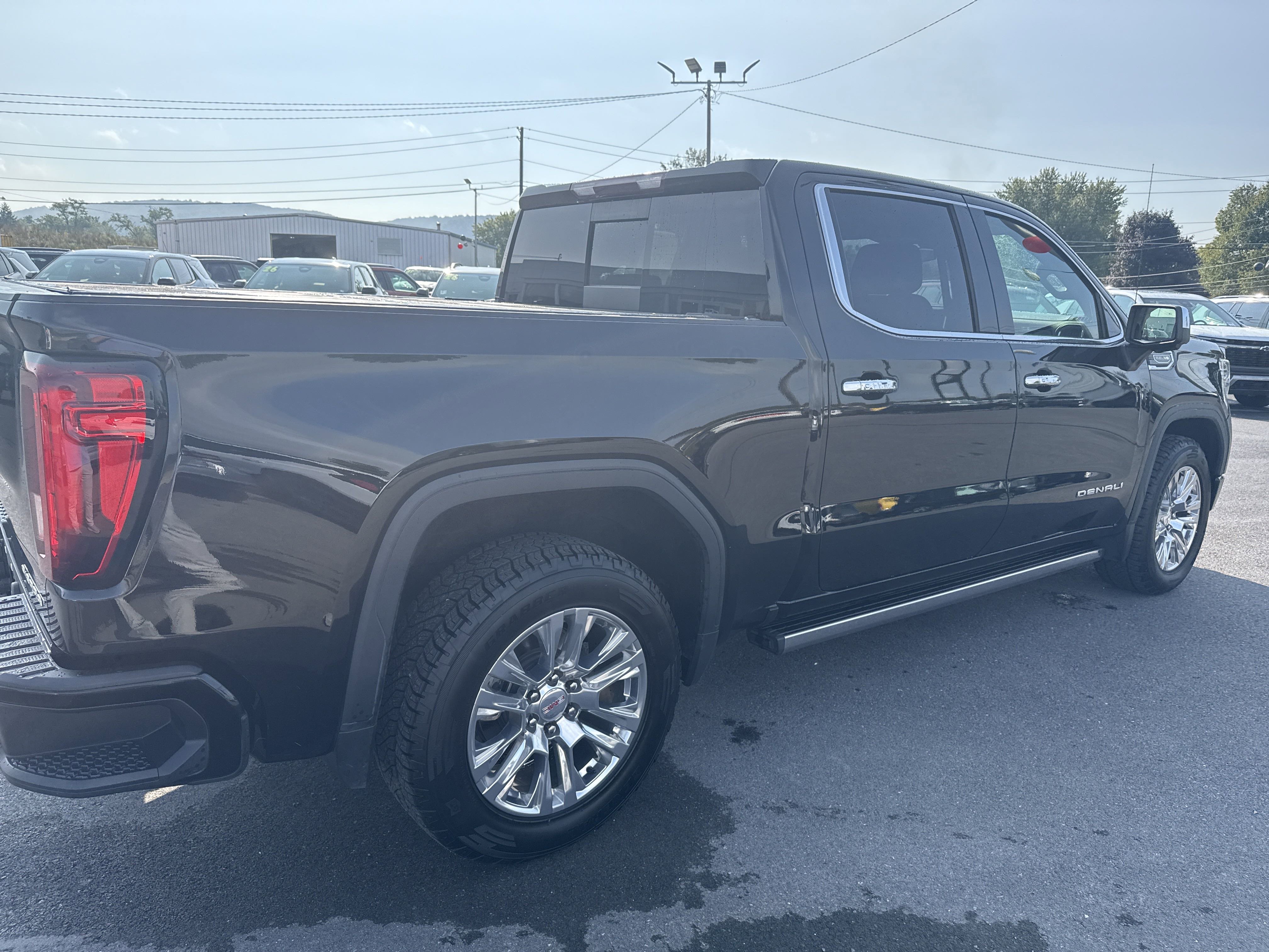Used 2019 GMC Sierra 1500 Denali image 3