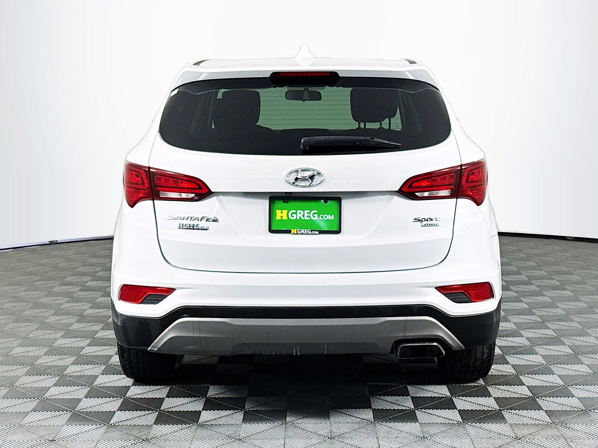 Used 2017 Hyundai Santa Fe Sport image 8