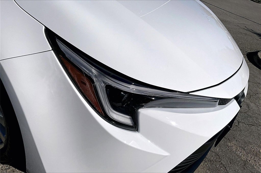 Used 2024 Toyota Corolla LE image 32