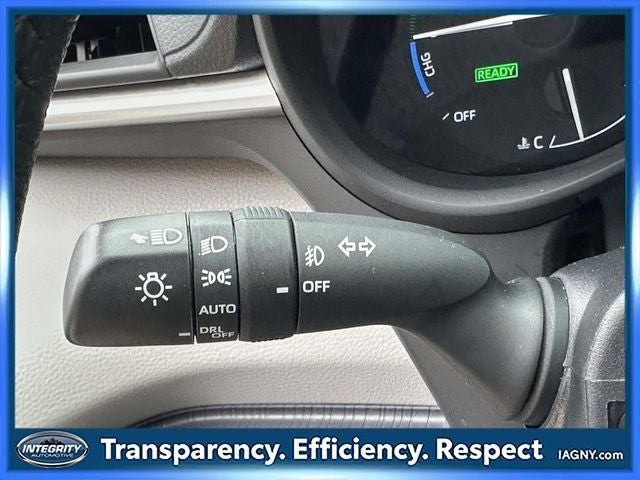 Used 2024 Toyota Sienna XLE FWD image 34
