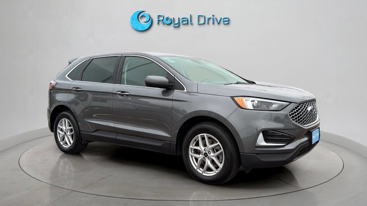 Used 2024 Ford Edge SEL image 8