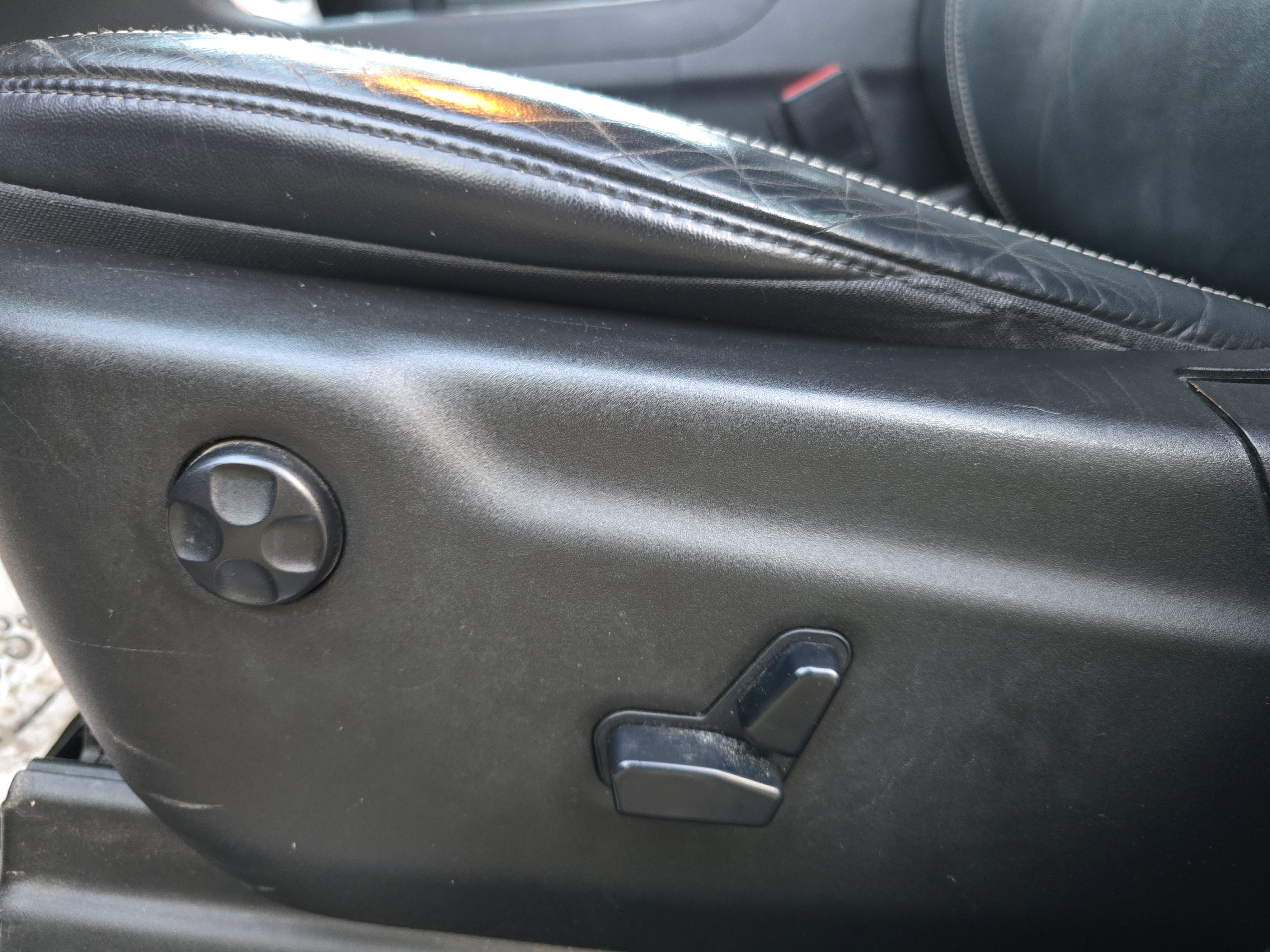 Used 2015 Jeep Grand Cherokee Limited image 13