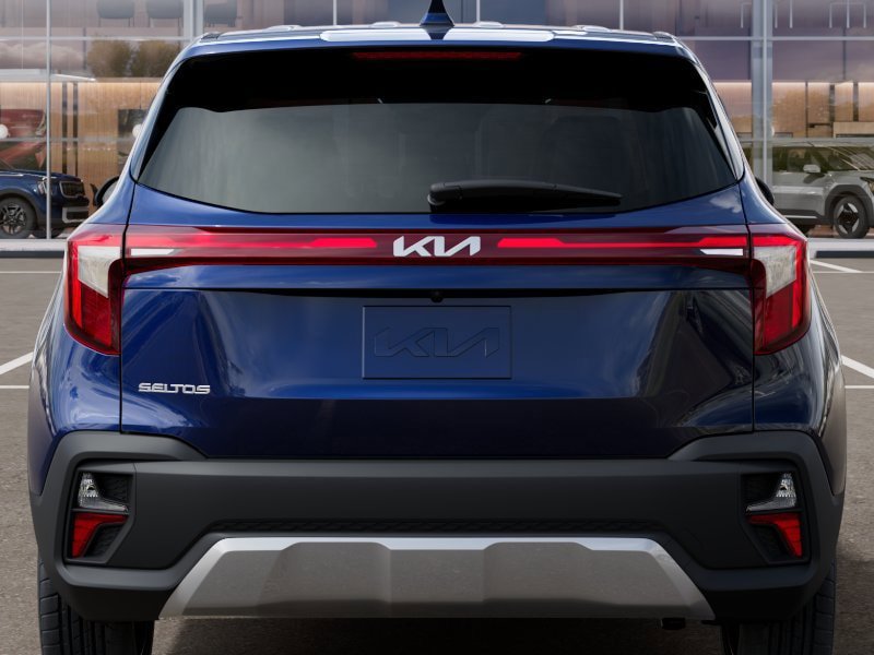 New 2026 Kia Seltos LX FWD image 13