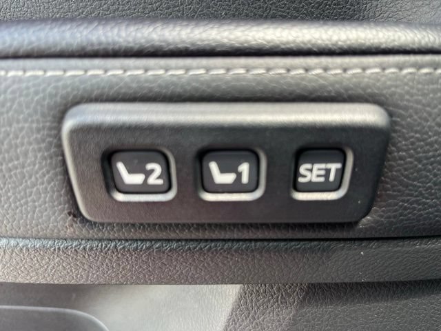 Used 2022 Toyota 4Runner Limited AWD/4WD image 13