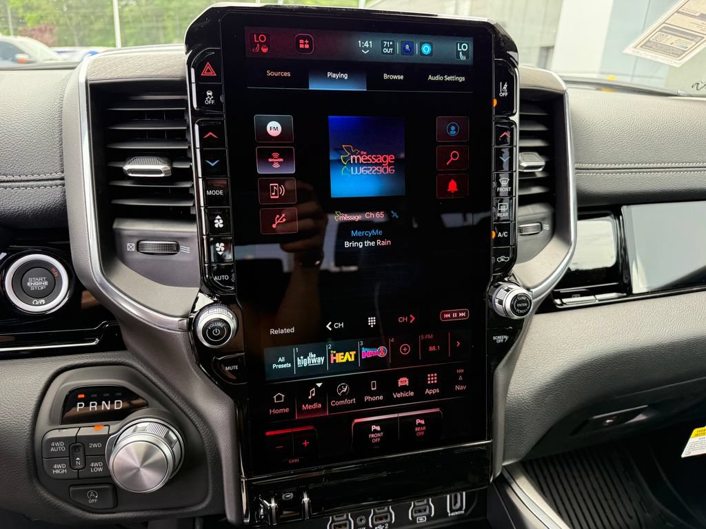 New 2026 RAM 1500 Laramie AWD/4WD image 19