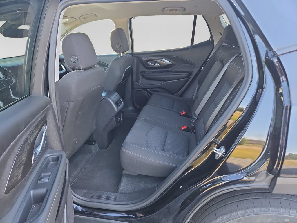 Used 2024 GMC Terrain SLE FWD image 16