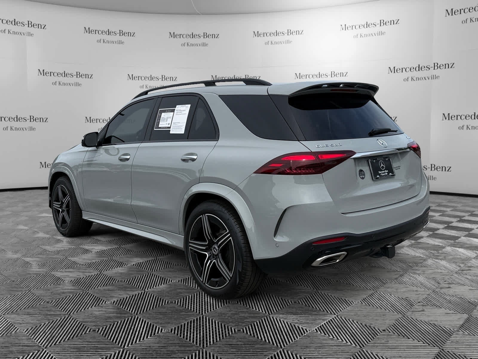 Certified 2024 Mercedes-Benz GLE 580 4MATIC image 3