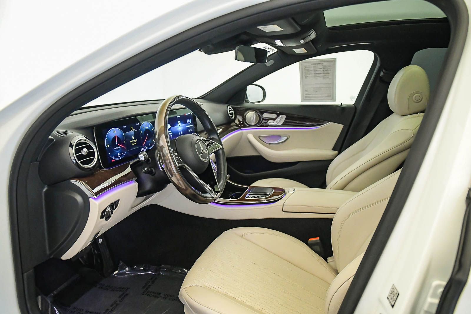 Used 2022 Mercedes-Benz E 350 Sedan w/ Driver Assistance Package image 18